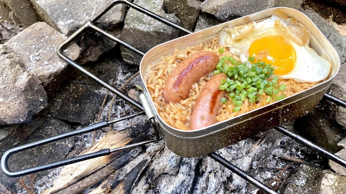 メスティンでつくるチキンラーメン